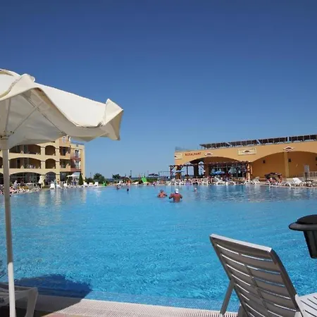 Daire Midia Family *
